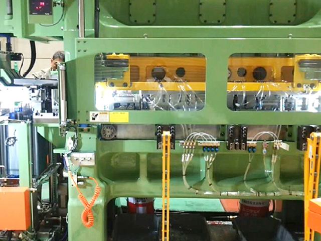 順送 500SPM エアコンフィン加工プレス