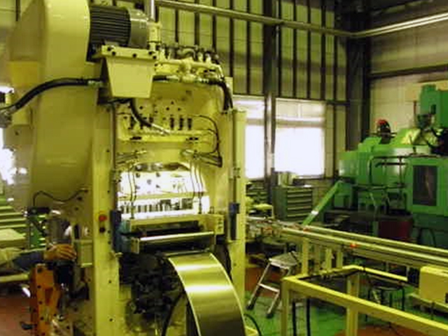 350SPM-2列 トランスファープレス マウンテンキャップライン