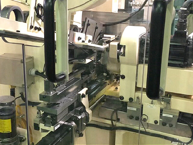 特殊機 ポケット抜きプレス