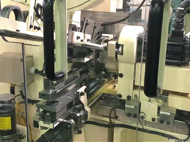 特殊機 ポケット抜きプレス